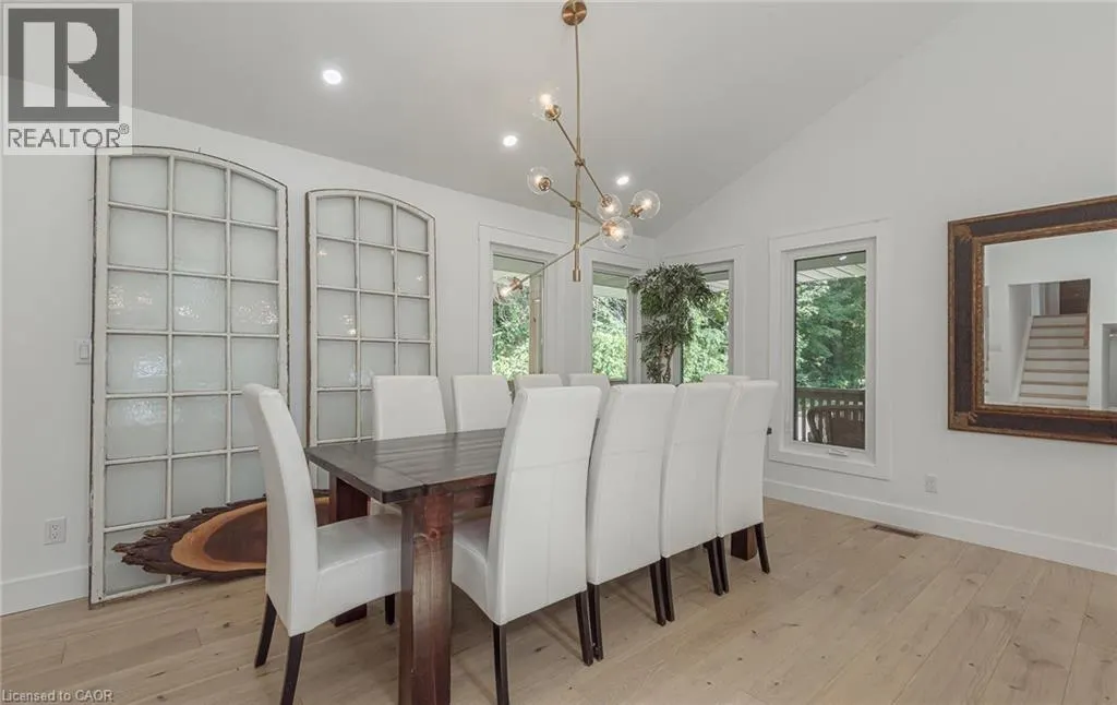 627 WOODHILL Road