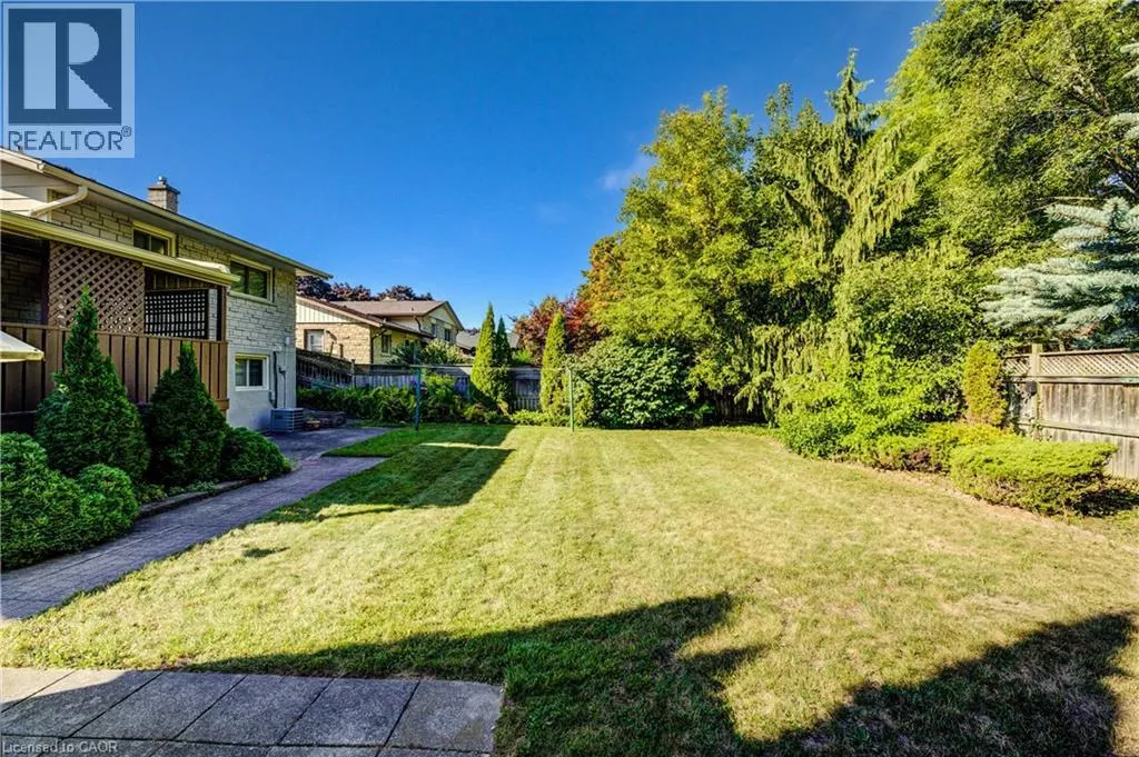211 VILLAGE Road