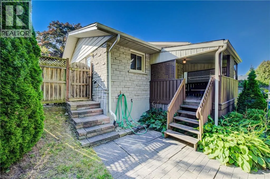 211 VILLAGE Road