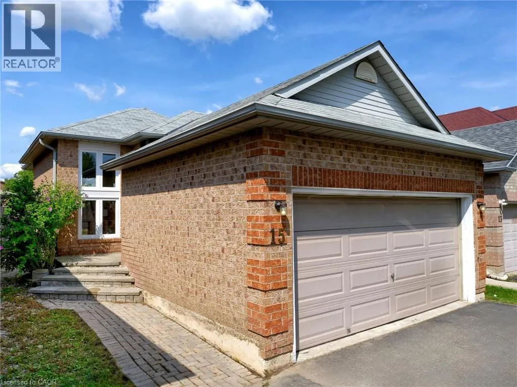 15 CARABRAM Court