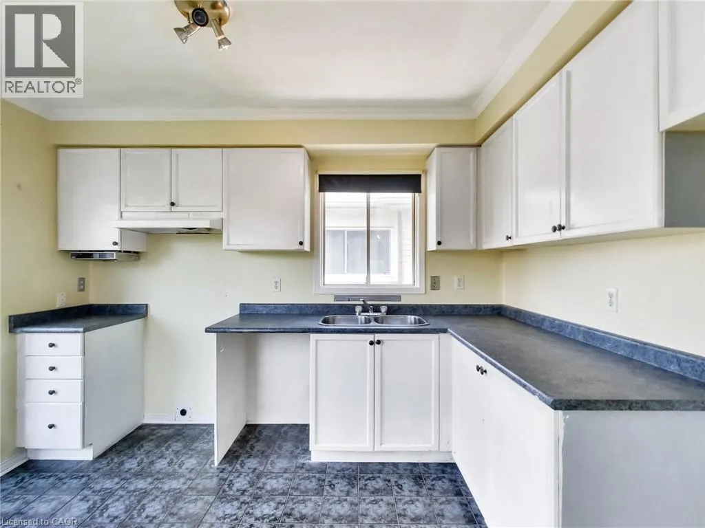 15 CARABRAM Court