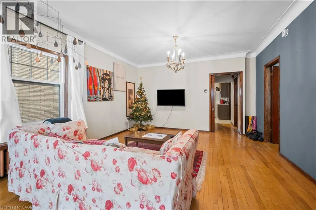 49 PROCTOR Boulevard