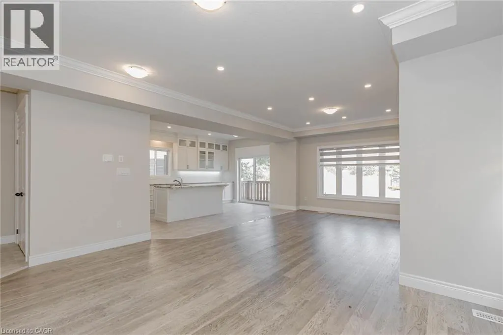61 ELEANOR Avenue