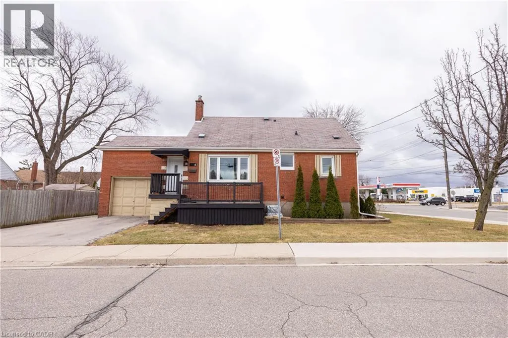 4 SUNNING HILL Avenue Unit# UPPER, #UPPER