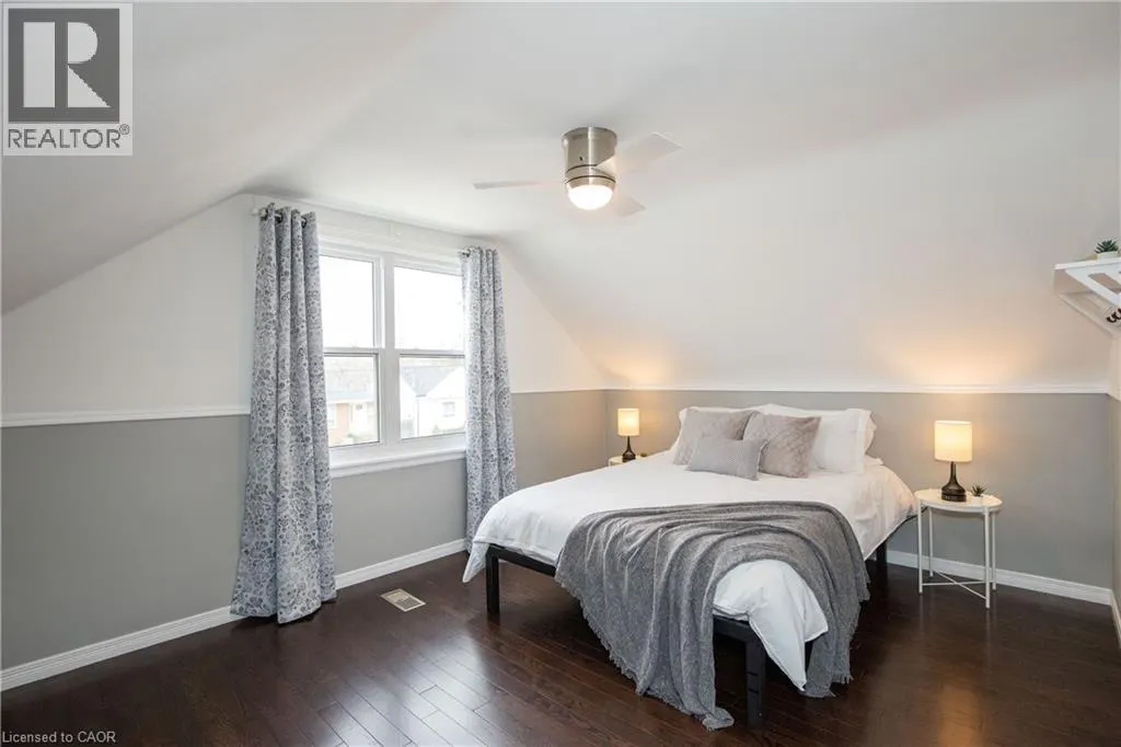 4 SUNNING HILL Avenue Unit# UPPER, #UPPER