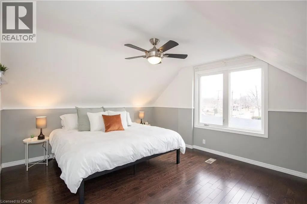 4 SUNNING HILL Avenue Unit# UPPER, #UPPER