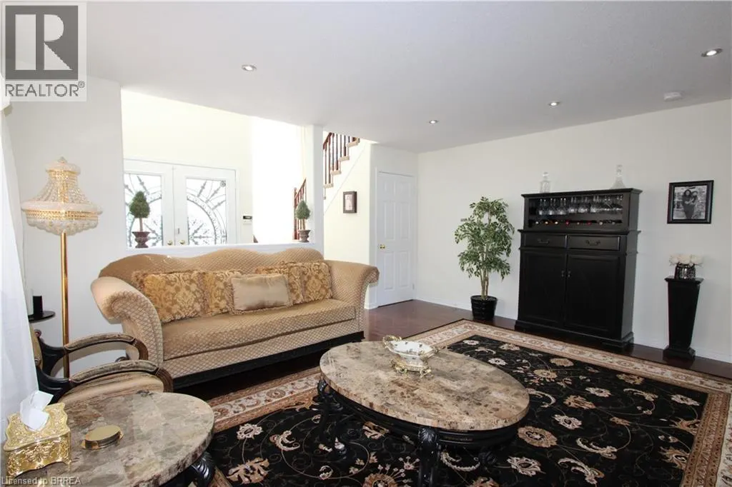 114 BLACKBURN Drive