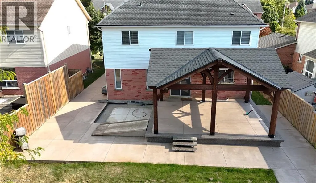 6 SHADYRIDGE Place