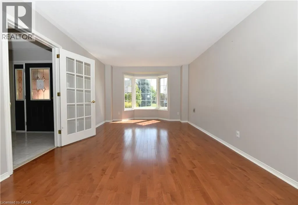 6 SHADYRIDGE Place