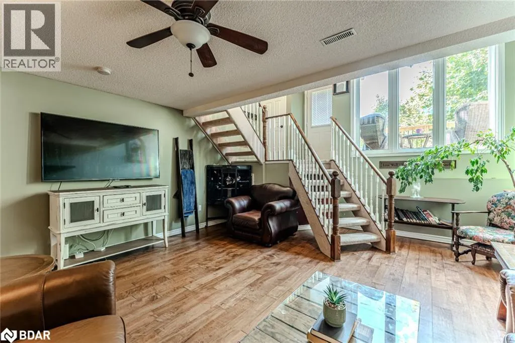 1 WESSENGER Drive