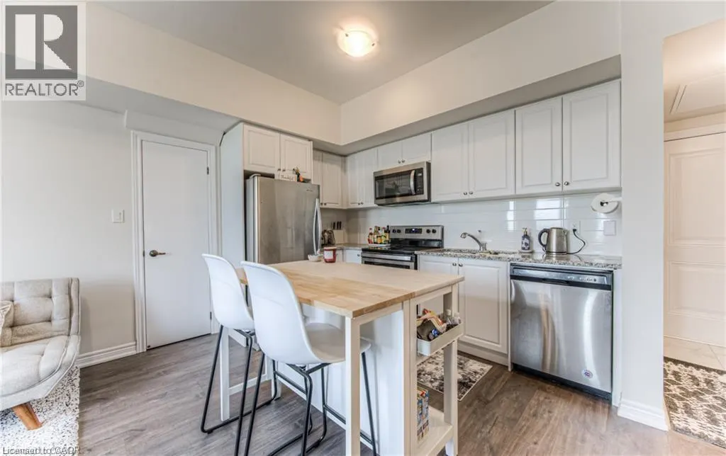 120 WATSON Parkway N Unit# 2, #2