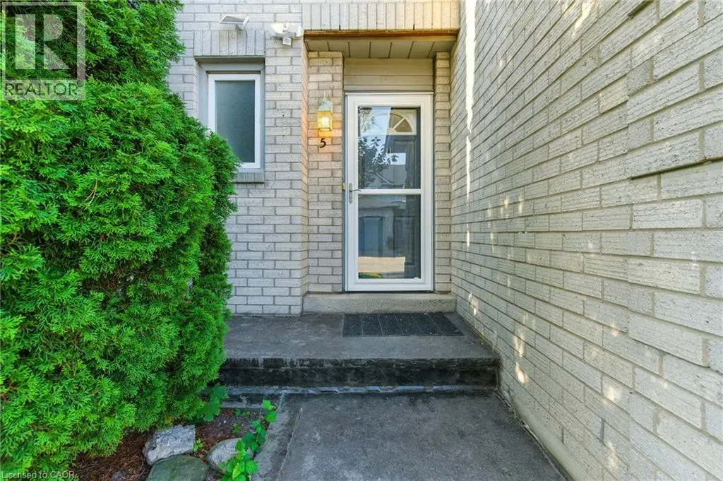 1 ROYALWOOD Court Unit# 5, #5