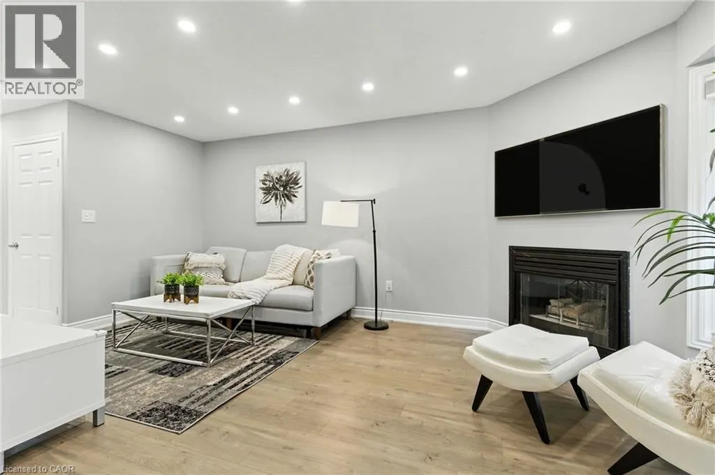 1 ROYALWOOD Court Unit# 5, #5