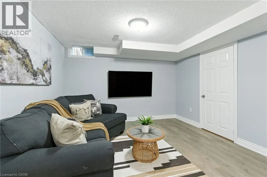 1 ROYALWOOD Court Unit# 5, #5