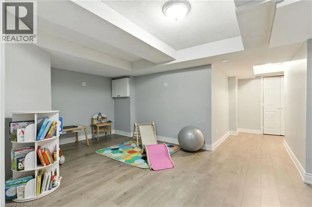 1 ROYALWOOD Court Unit# 5, #5