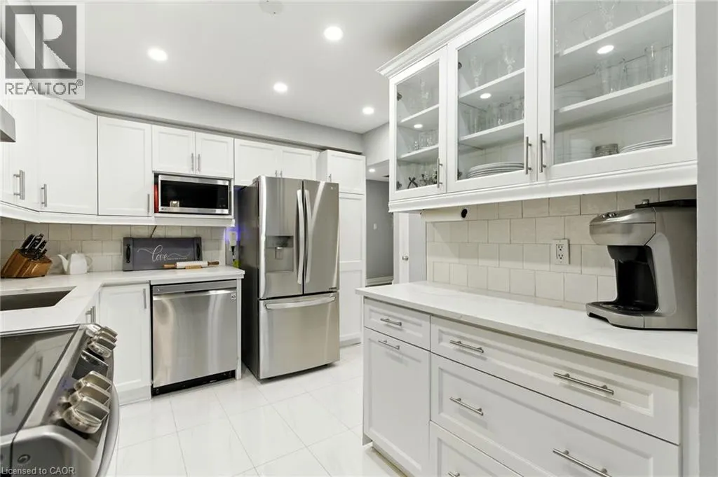 1 ROYALWOOD Court Unit# 5, #5