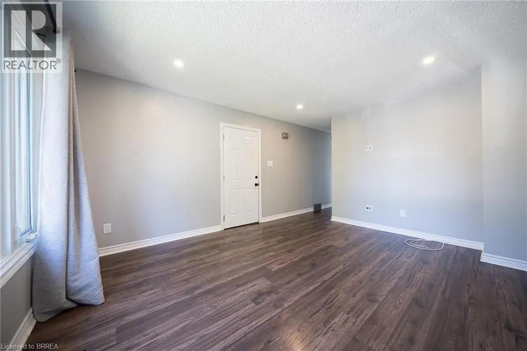 28 SOUTHGLEN Road