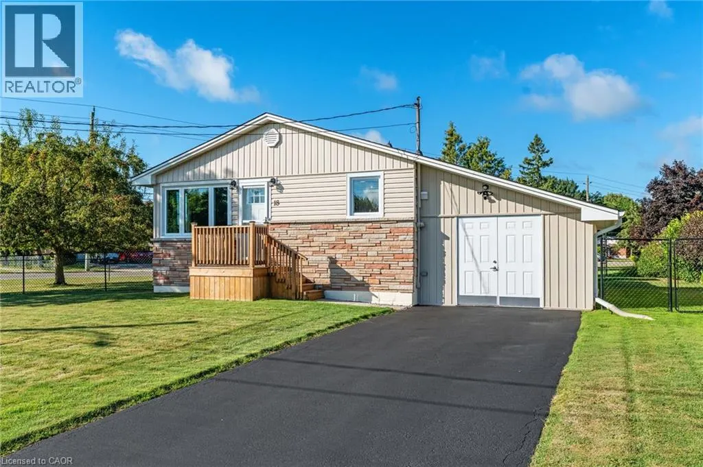 18 LAIDLAW Street