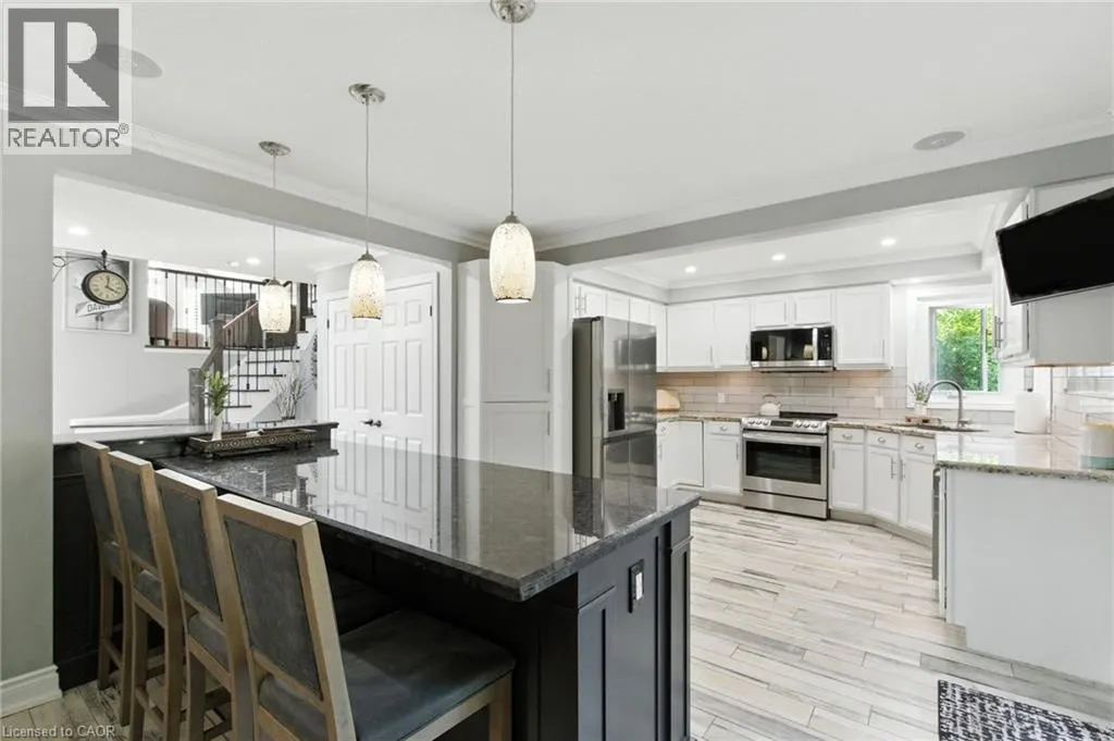 36 PINECREEK Road