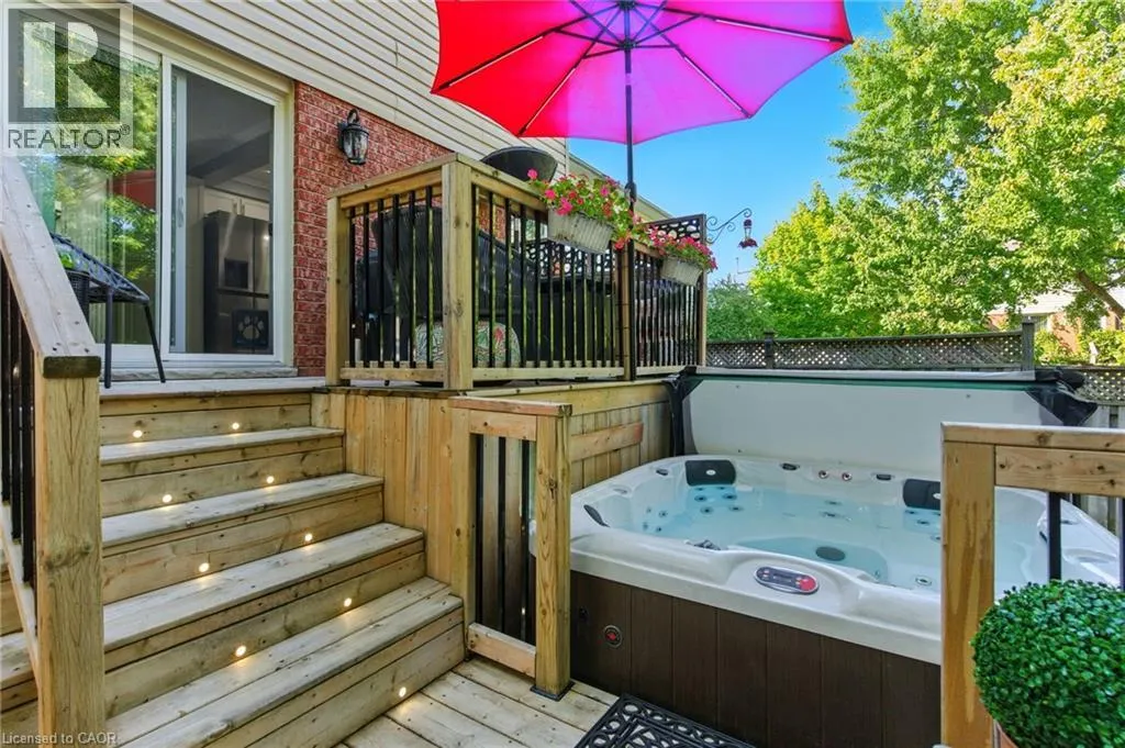 36 PINECREEK Road