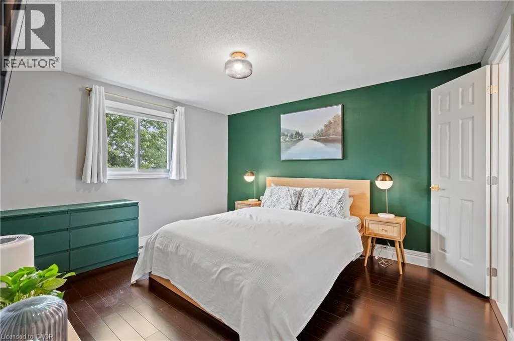 66 HIGH ACRES Crescent