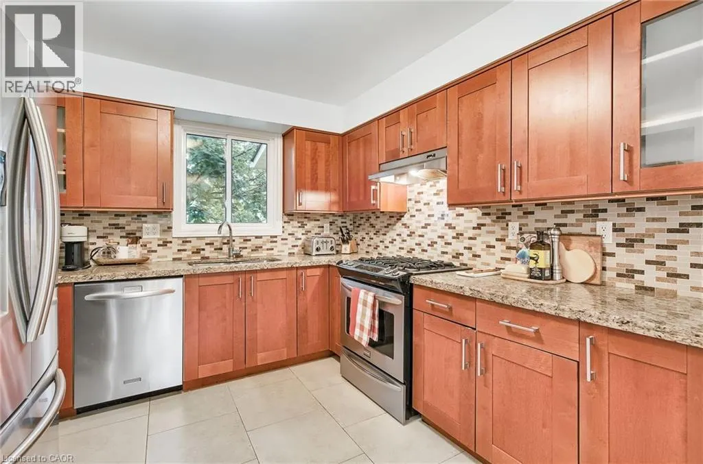 14 ASHRIDGE Place