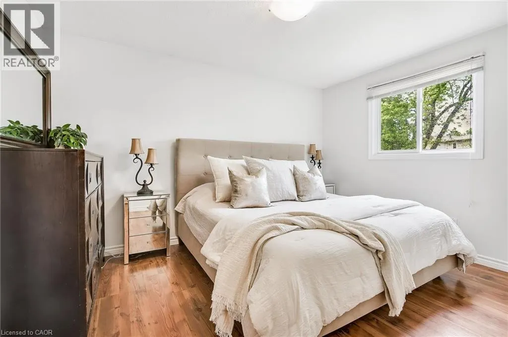 14 ASHRIDGE Place