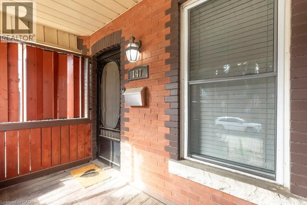 147 KENSINGTON Avenue N