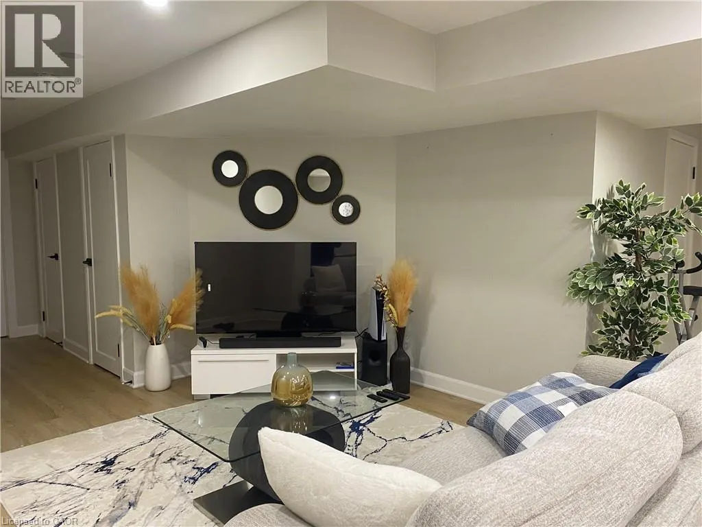 37 HOMESTEAD Way Unit# Basement, #Basement