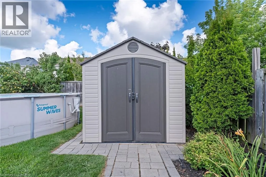 28 HOLLINRAKE Avenue