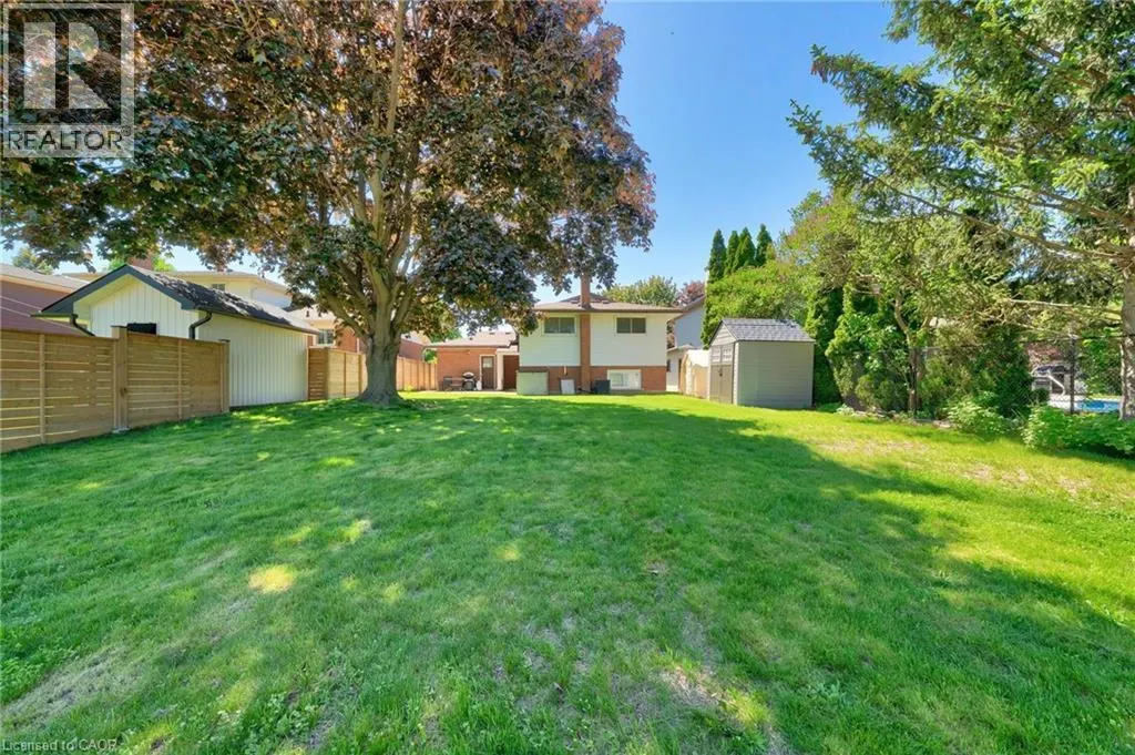 13 MEADOWBROOK Crescent