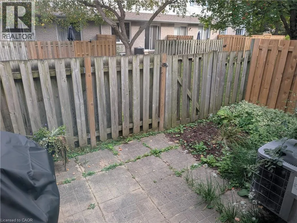 415 KINGSCOURT Drive Unit# 3, #3