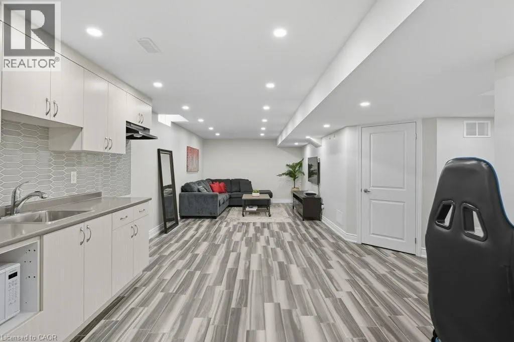 20 BONAVISTA Drive