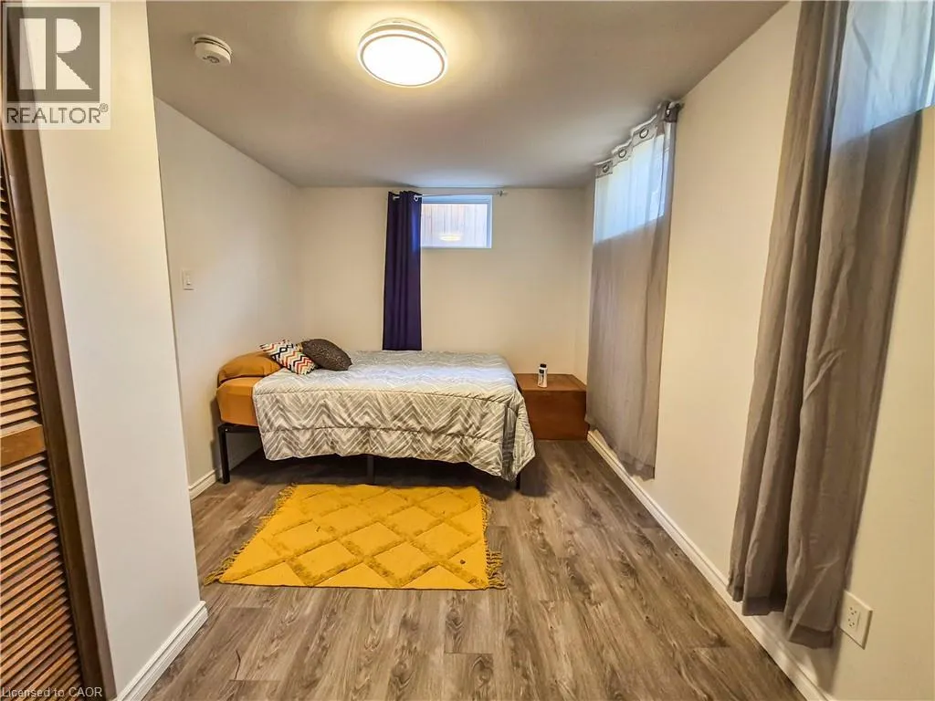 11 DUNCAIRN Avenue Unit# Lower, #Lower