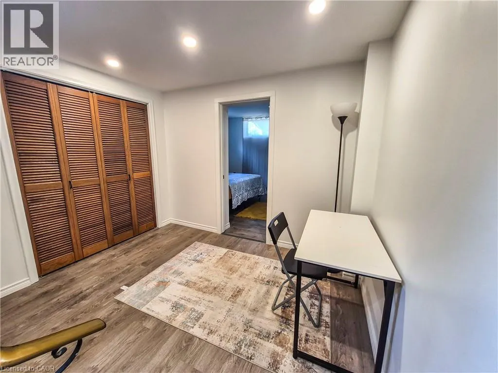 11 DUNCAIRN Avenue Unit# Lower, #Lower