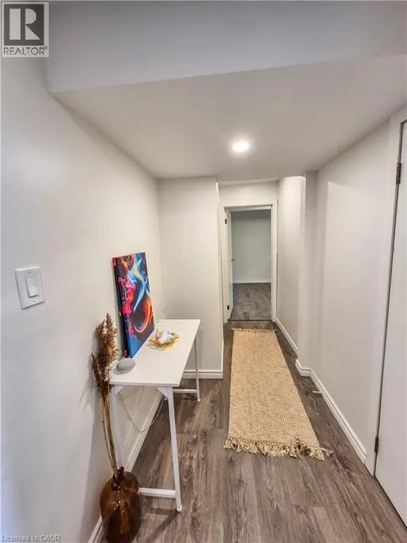 11 DUNCAIRN Avenue Unit# Lower, #Lower