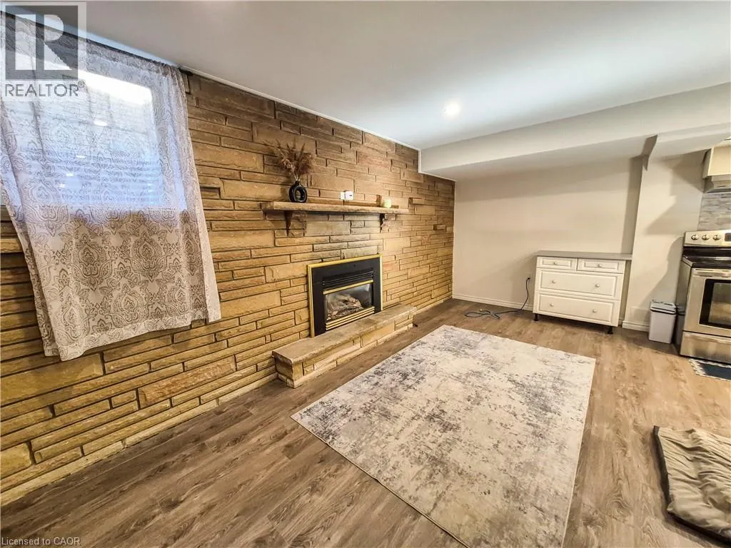 11 DUNCAIRN Avenue Unit# Lower, #Lower