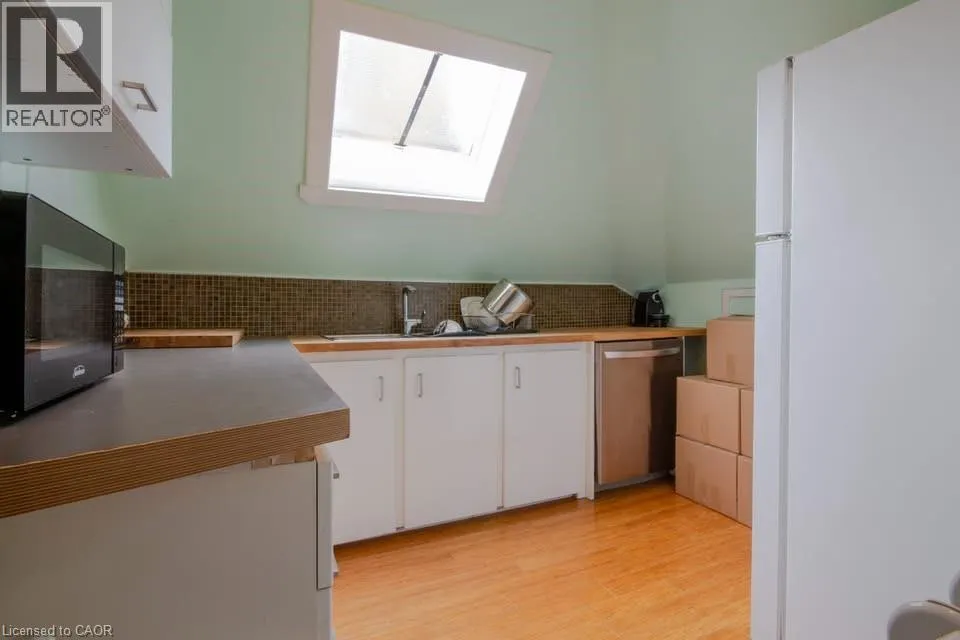 183 JAMES Street S Unit# 3, #3