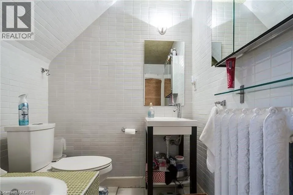 183 JAMES Street S Unit# 3, #3