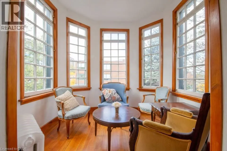 183 JAMES Street S Unit# 3, #3