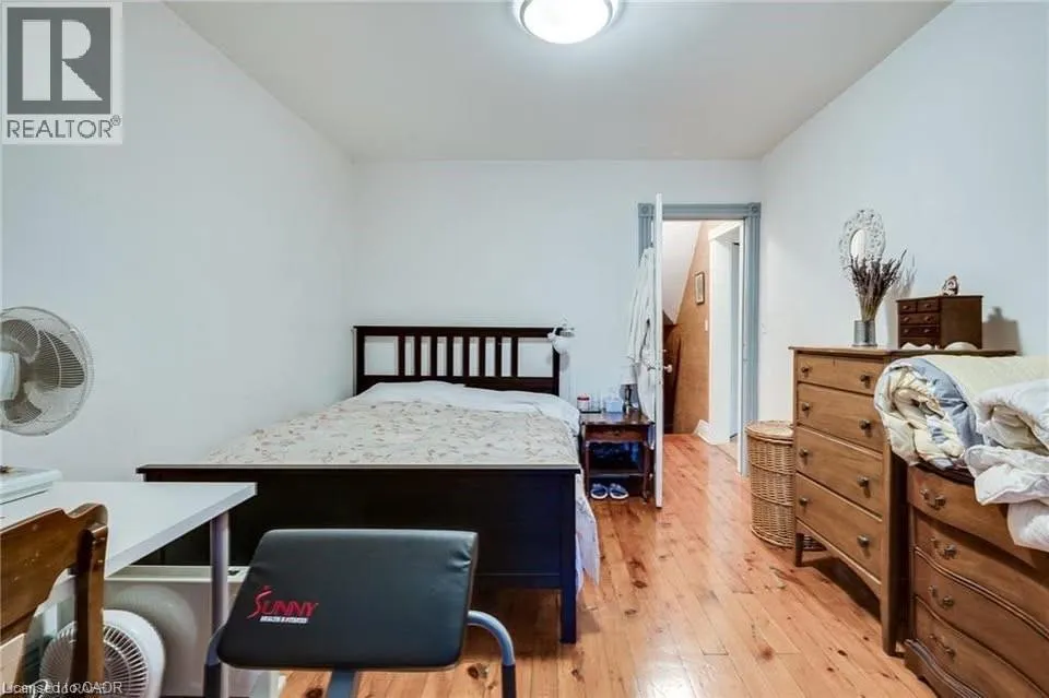 183 JAMES Street S Unit# 3, #3