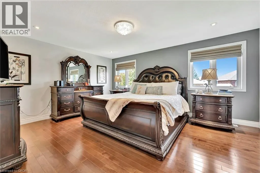 3 RIANNA Court
