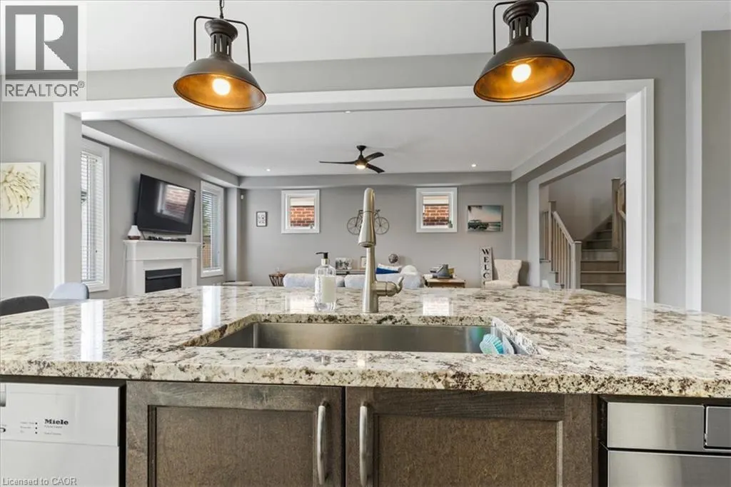 504 EQUESTRIAN Way