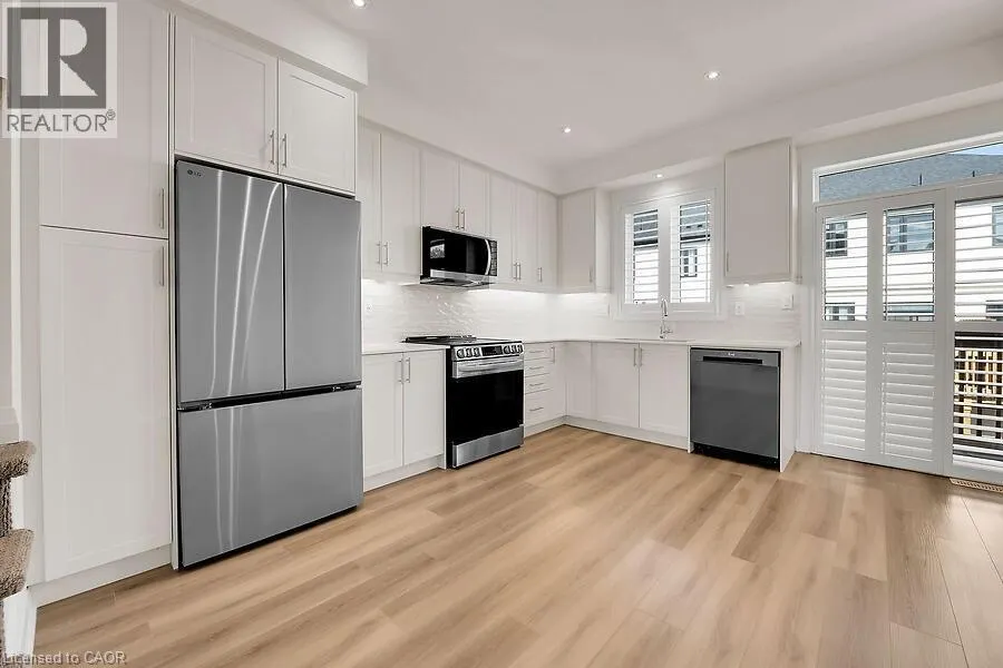 4040 MOUNTAIN Street Unit# 201, #201
