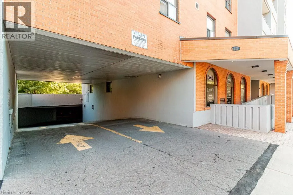 23 MAIN Street Unit# 205, #205
