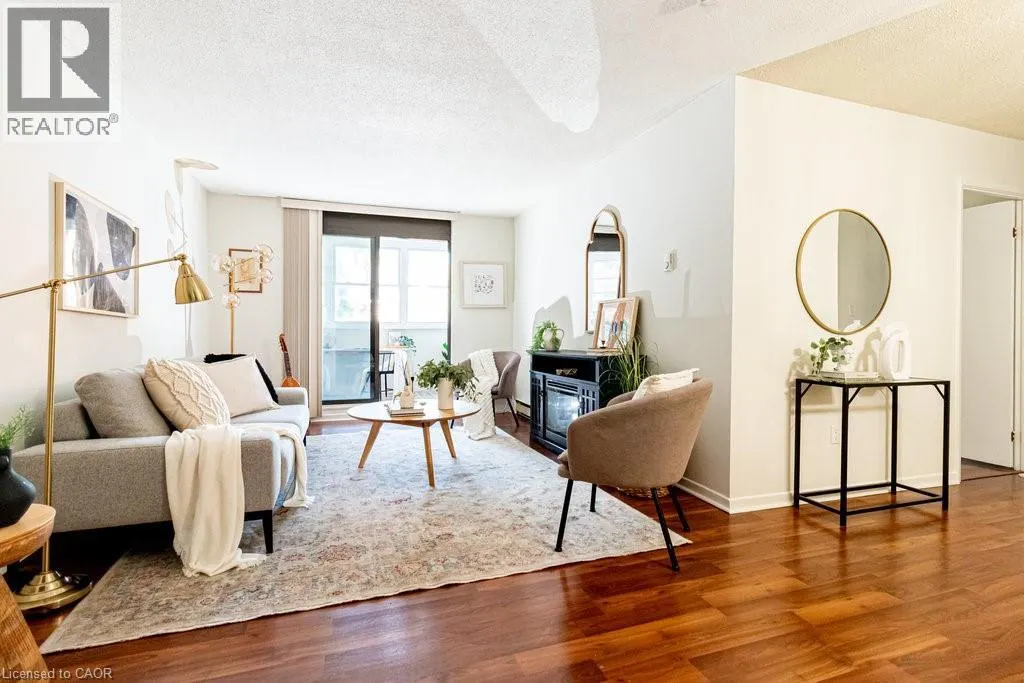 23 MAIN Street Unit# 205, #205