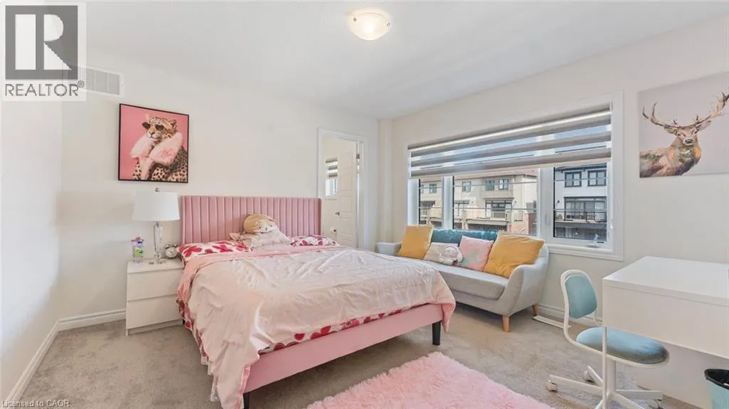 29 BEE Crescent