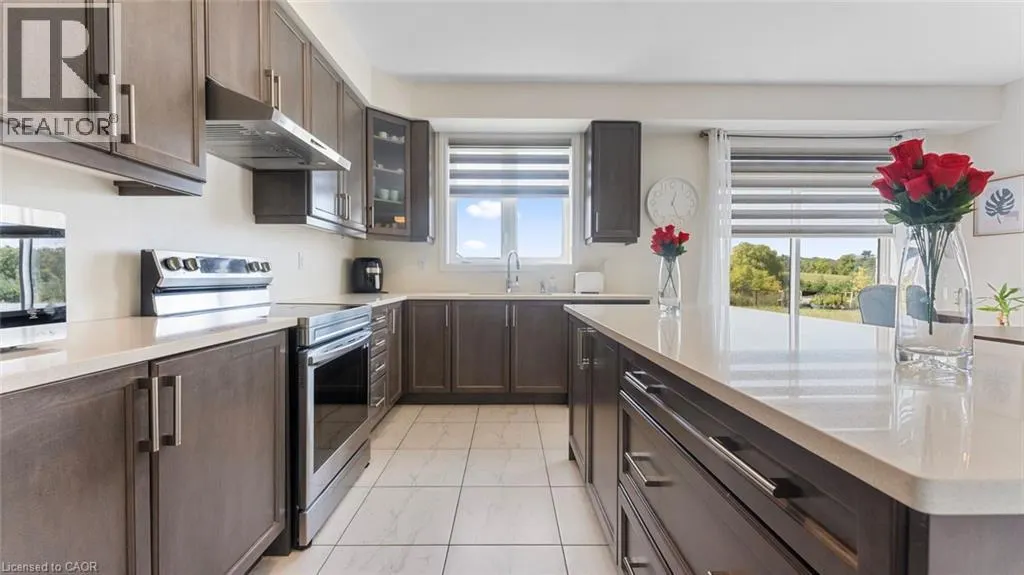 29 BEE Crescent