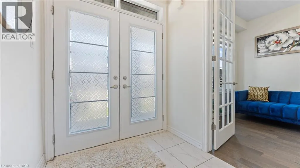 29 BEE Crescent