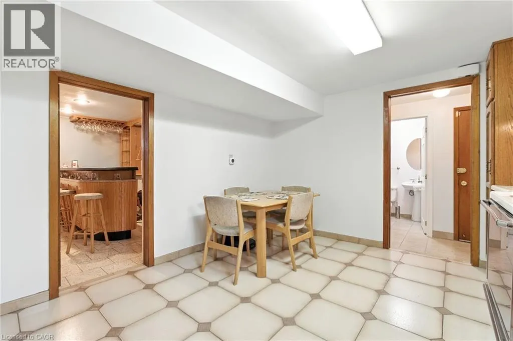 20 WOODSIDE Drive